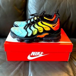 Great condition Nike W Air Vapormax Plus Bleached Aqua-size 7.5